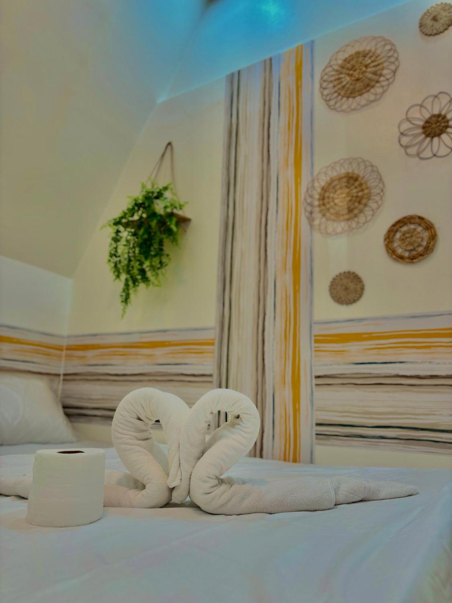 Villa Lovi Panagsama Beach Moalboal Bagian luar foto